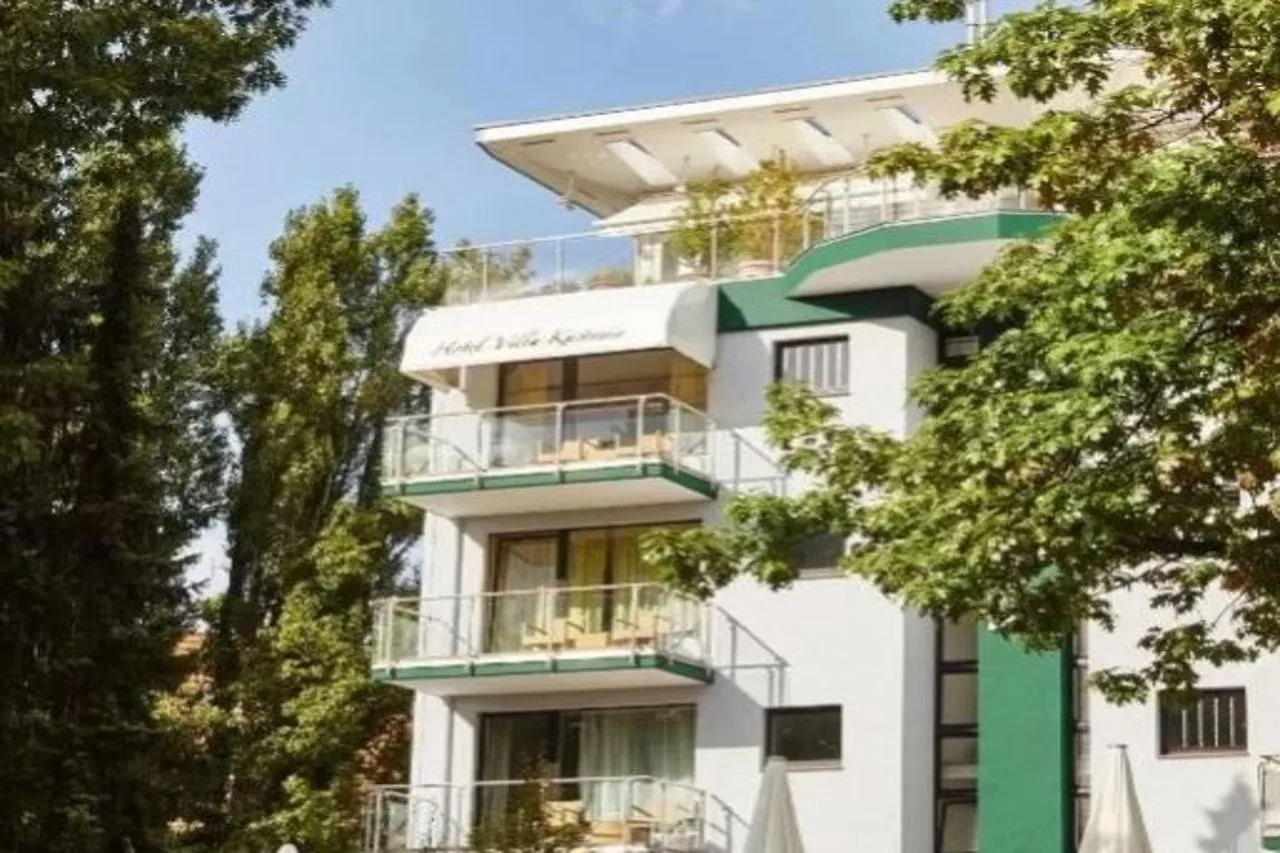 Bernstein Hotel Villa Kastania Βερολίνο