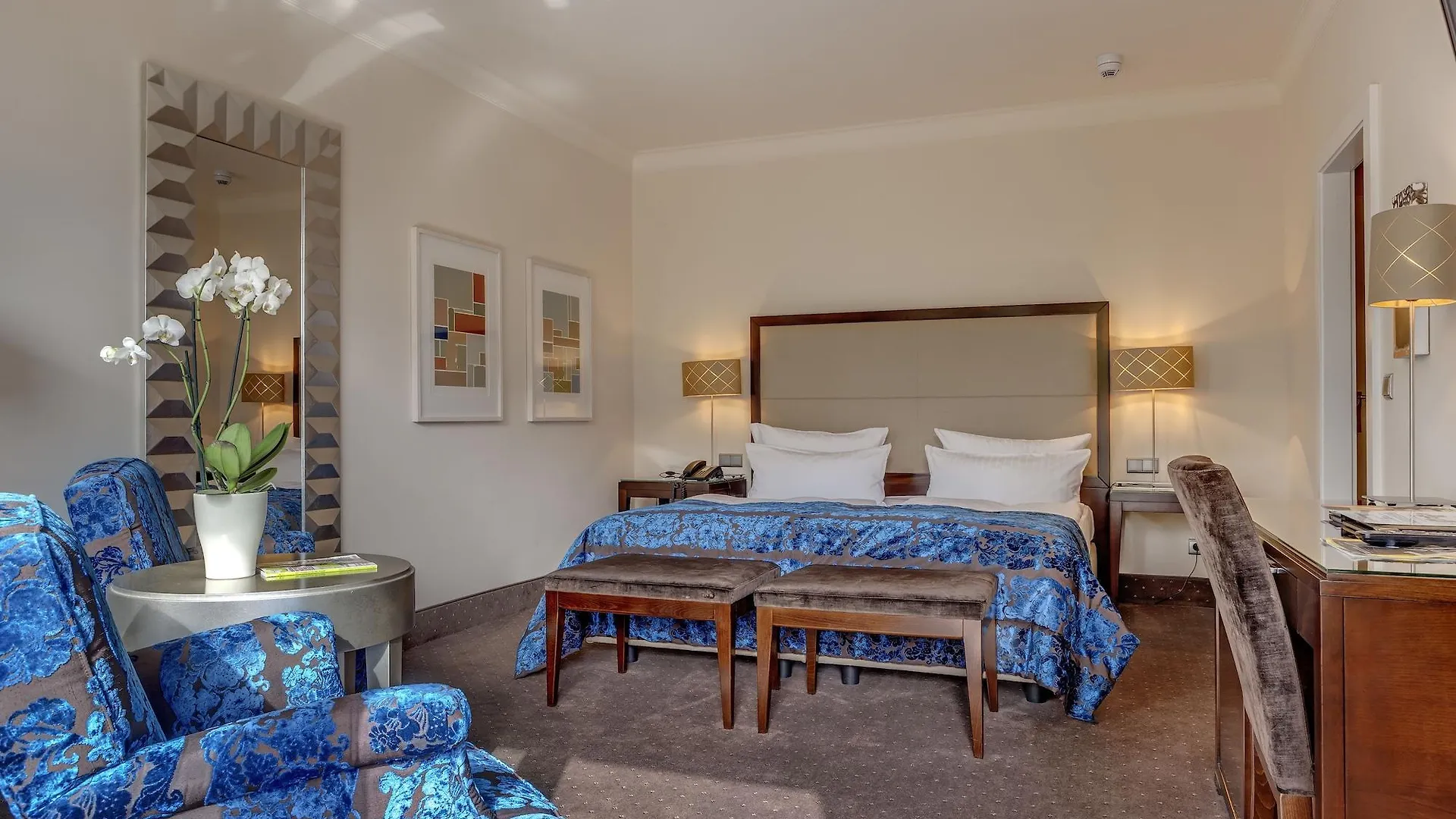 Bernstein Hotel Villa Kastania Βερολίνο