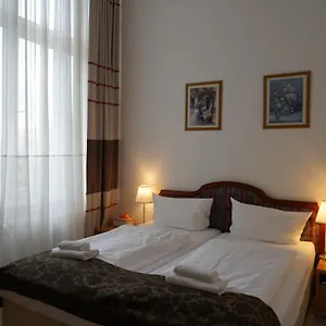 City Pension Berlin Berlino